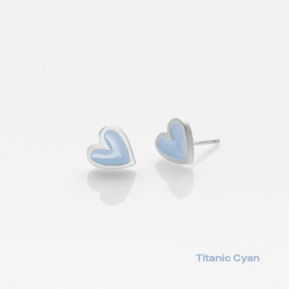 titanic cyan