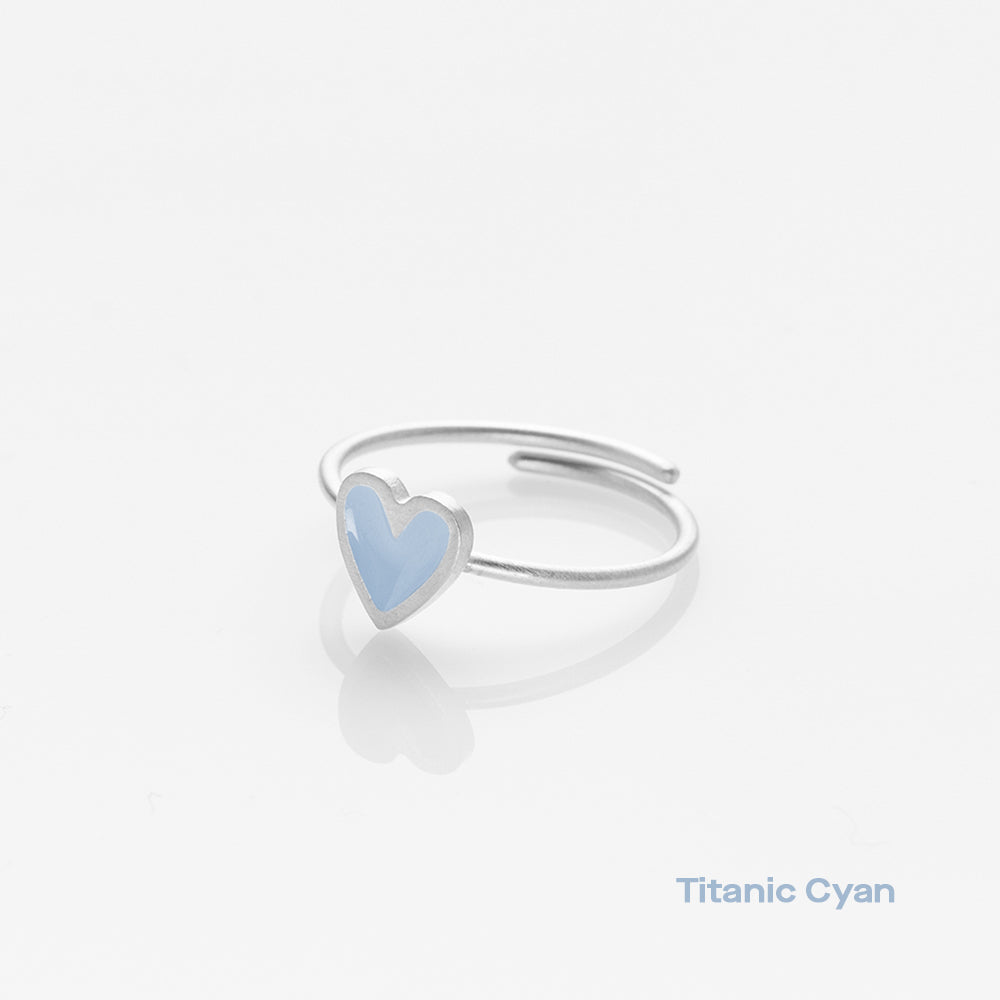 titanic cyan