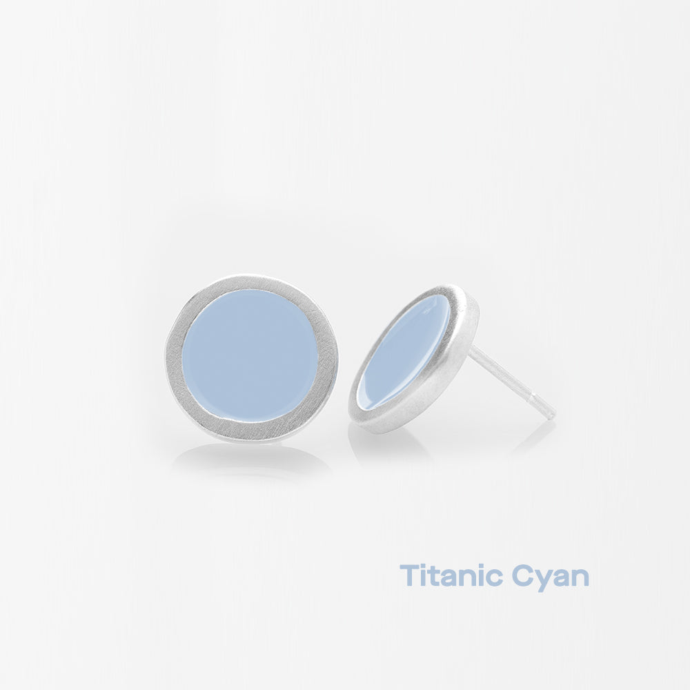 titanic cyan