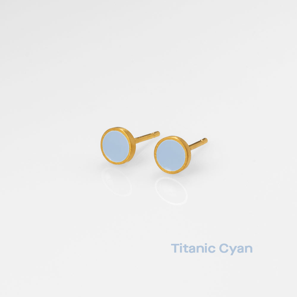 titanic cyan