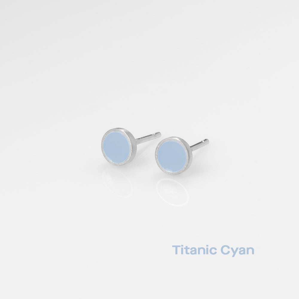 titanic cyan