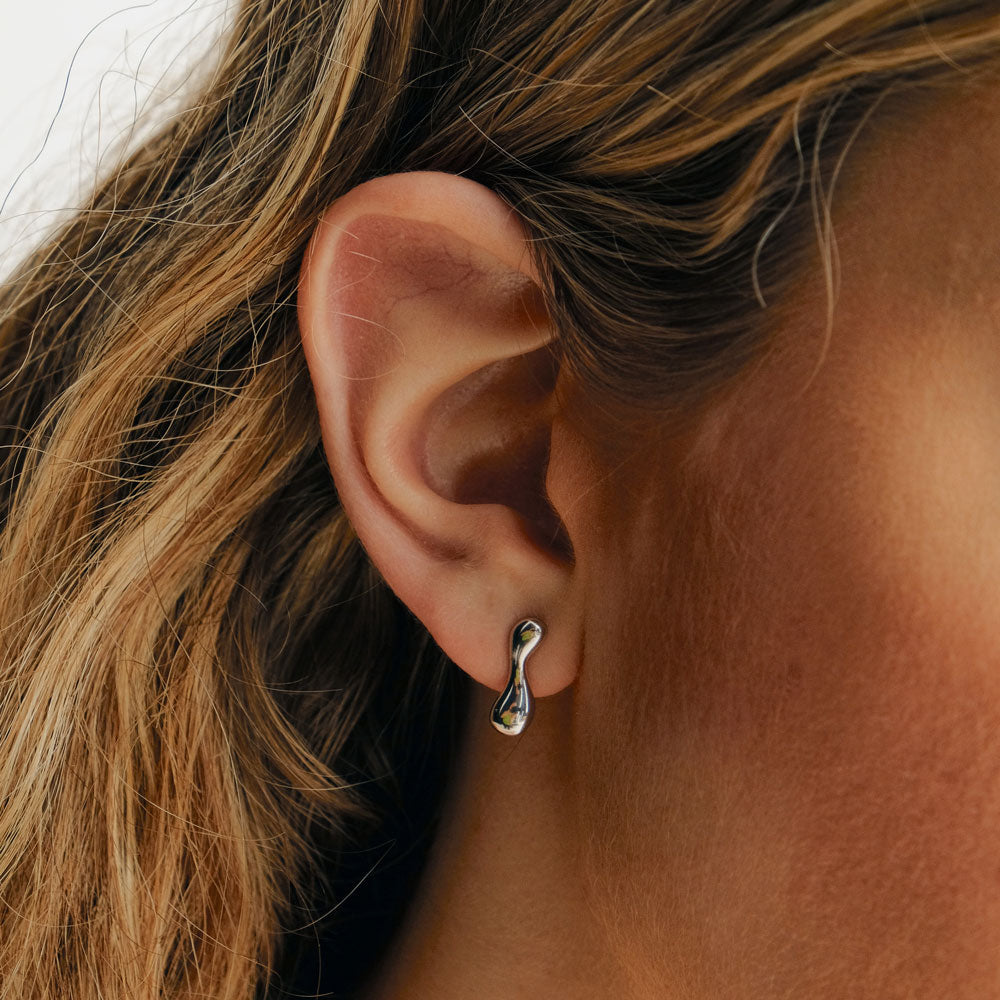 L'eau flow σκουλαρίκια ασημί