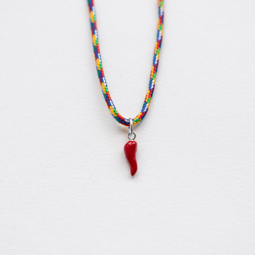 Cornicello κολιέ με κορδόνι ασημί