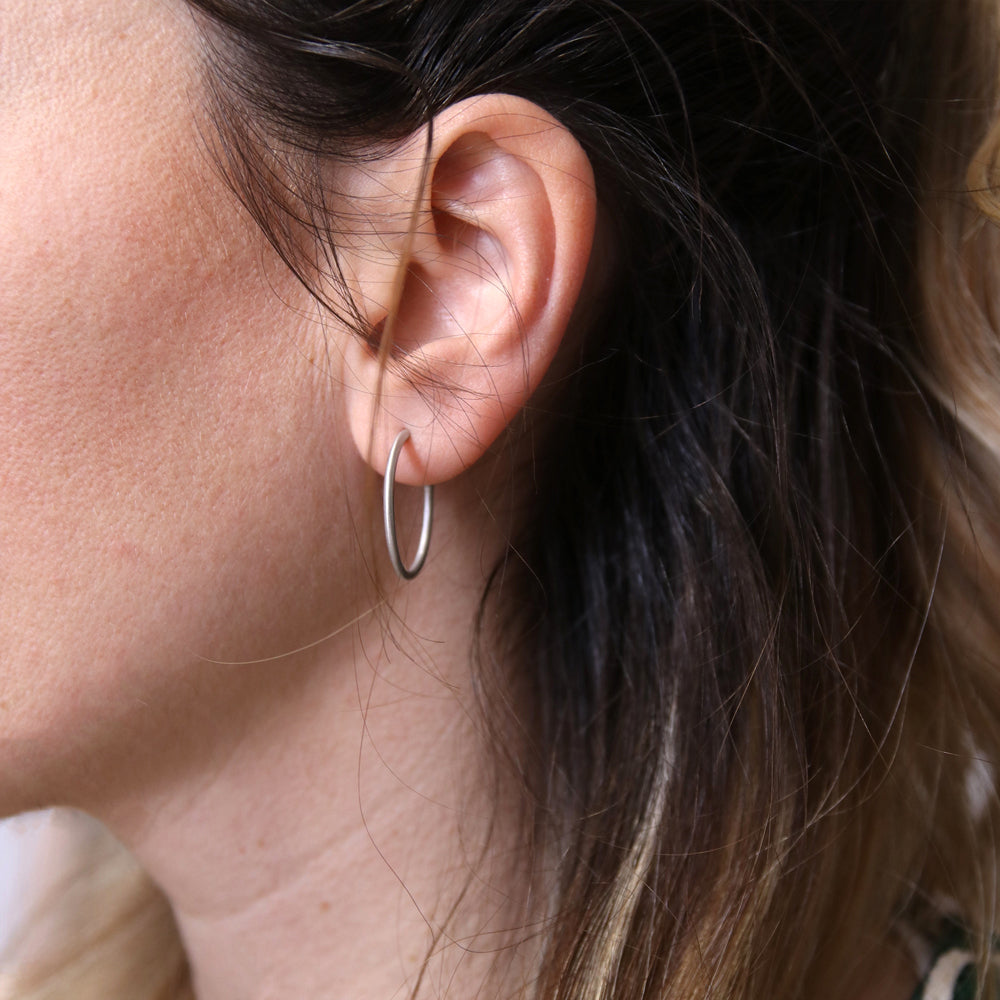 Charming Hoops L σκουλαρίκια ασημί