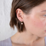 Free the Pearls σκουλαρίκια κρεμαστά κίτρινο χρυσό 14Κ